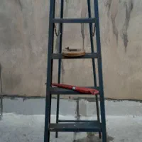 نردبان فلزی.تاشو.۶ پله.ارتفاع ۱۷۰