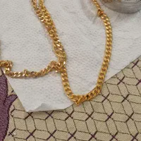 گردنبند و جاکلیدی