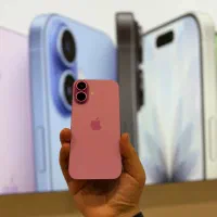 آیفون ۱۶ صورتی