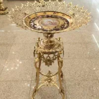 میوه خوری کنار سالنی  برنزی
