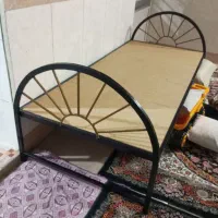 تخت خواب فلزی