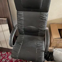 صندلی و قفل درب حیاط و پیک نیک مسافرتی