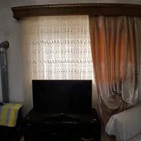 پرده پذیرایی با میله پرده و کتیبه
