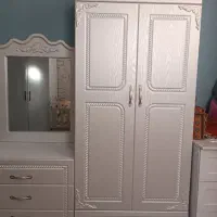 کمد و دراور آینه