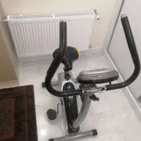 دوچرخه ثابت ورزشی