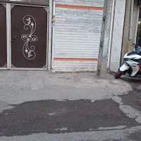 مغازه 15 متری  محل پرداخت رفت آمد وشلوغ