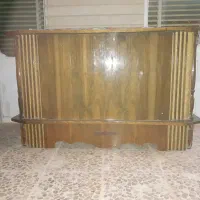 فروش یک تلویزیون سیاه و سفید