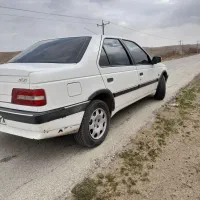 پژو 405 بی رنگ