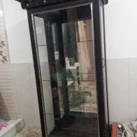 ویترین چوبی.سالم