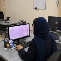 استخدام نیروی خانم (پاسخگویی تلفنی)