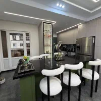 ۱۳۰ متر/رونیکا پالاس مژده/دیزاین شده /جنوبی