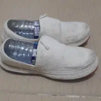 یک جفت کلاش درحدنو