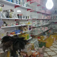 کل اجناس مغازه به قیمت فاکتور همچنین با قفسه‌ها