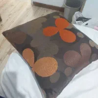 ۴ عدد کوسن جنس بسیار مرغوب و شیک