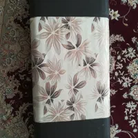 دو عدد پشتی دو طرف طرحدار
