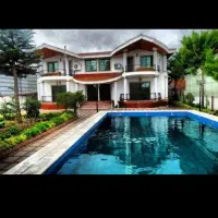 نظافت راه پله و منازل و دفاتر