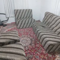 مبل راحتی وفرش وتختخواب