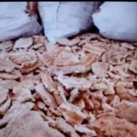 برداشت نان خشک درب منزل ۴۰