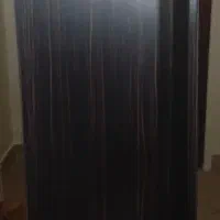 چوب لباسی ایستاده همراه بااینه