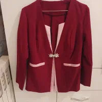 کت و شلوار و دامن رنگ زرشکی .تخفیف داره