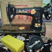 چرخ خیاطی خانگی BEE