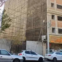 سیمانکاری پشت کار