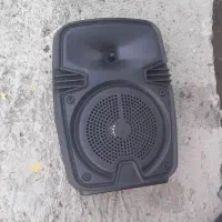 اسپیکر نو یه هفته کار کرده قیمت نصف قیمت خرید