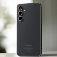 S25fe خوشرنگ جذاب باضمانت طلا درموبایل پاژ