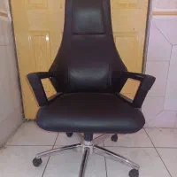 صندلی گیمینگ چرخدار کاملا نو
