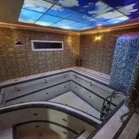 آپارتمان ۱۷۰ متری سرتک، استخردار، تک واحدی، ۳ خواب