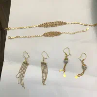 دستبند طلا و گوشواره طلا در حد نو بدون مزد ساخت