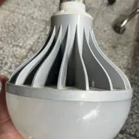 لامپ بزرگ