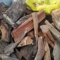 چوب و کنده خشک  تیکه وابسته بندی شده