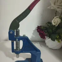 دستگاه پانچ دکمه پرسی