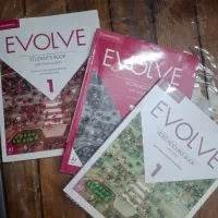 کتاب زبان Teen2TeenوEvolve1