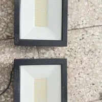 پرژکتور۱۰۰وات ریسه متری هفت رنگ محافظ برق سه فاز