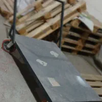 گاری چهار چرخ