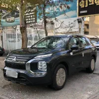 میتسوبیشی اوتلندر ام لاین مدل۲۰۲۶