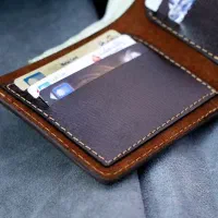 کیف پول گم شد گواهینامه کارت بانکی کارت سوخت