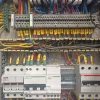 برقکاری  برق کار رفع اتصالی
