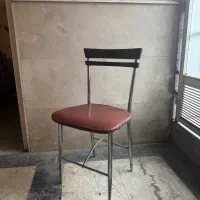 چهار عدد صندلی چرم و استیل