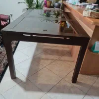 میزناهارخوری ۶نفره سطح شیشه ای