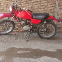موتور سیکلت ژاپنی یاماها 175دو زمانه و پنج دنده