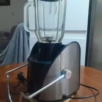 آبمیوه گیری ناوار
