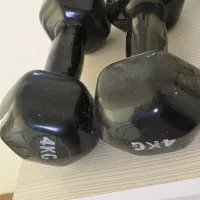 دمبل ۴کیلویی