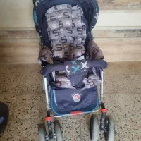 دو عدد کالسکه