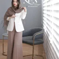 ب تعدادی خانم جهت کار در تولیدی مانتو نیازمندیم