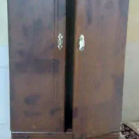 کمد چوبی رگال دار