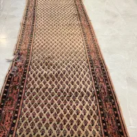 فرش کناره ۵ متری زمینه لاکی دستباف در حد نو