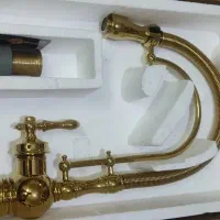 تعدادی شیر آلات از برند ((آرسو))